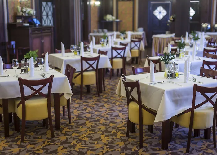 Hotel Krysztal Conference &