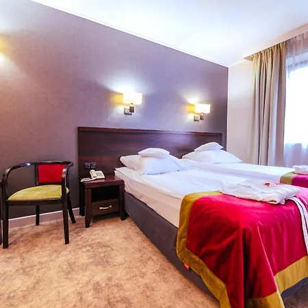 Krysztal Conference & Otel