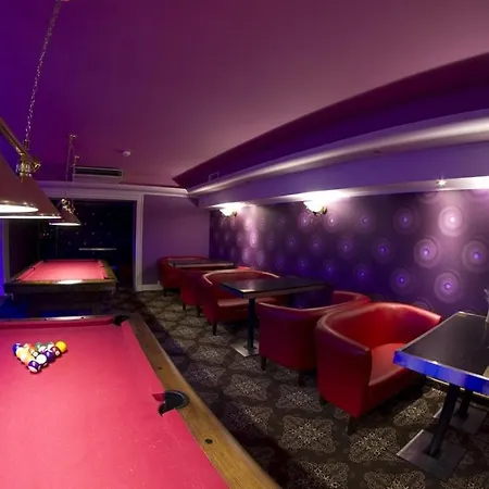 호텔 Krysztal Conference &