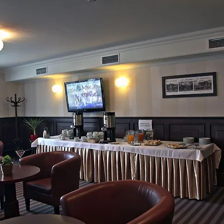 Krysztal Conference & 호텔 스클라르스카포렘바