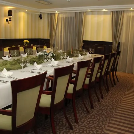 Krysztal Conference & 4* 스클라르스카포렘바