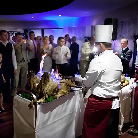 Otel Krysztal Conference &