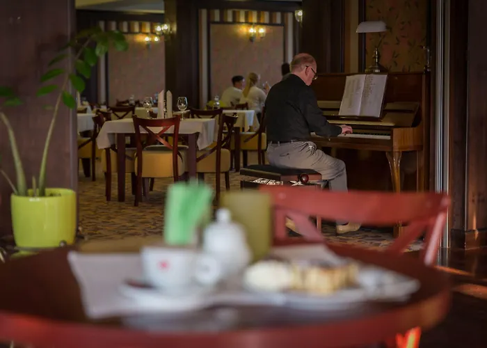 Krysztal Conference & Otel 4*